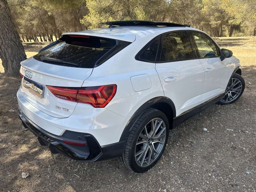 Audi Q3 Sportback 35Tdi 150cv S Tronic S Line Black Edition — foto 3